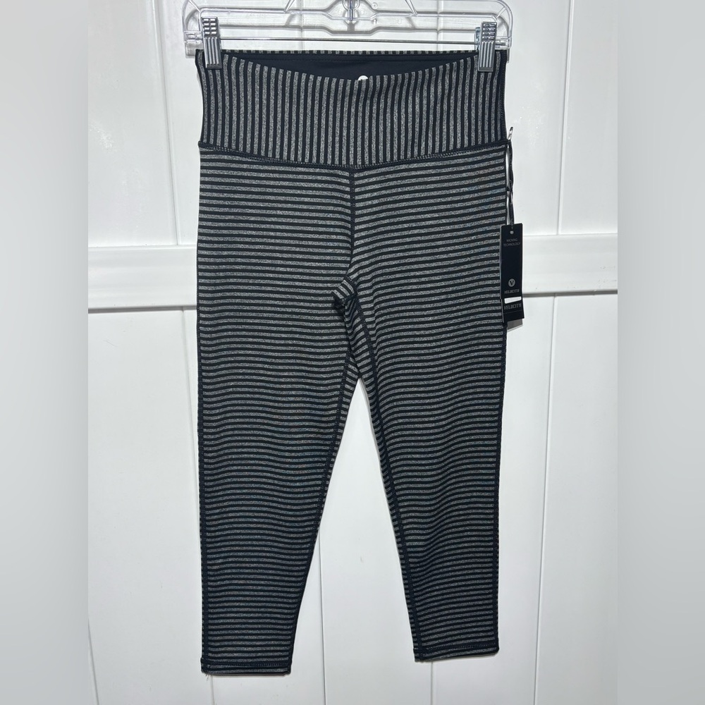 NWT Velocity grey/black stipped leggings